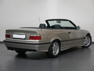 BMW 325i Cabrio Aut.