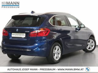 BMW 218i LUXURY LINE