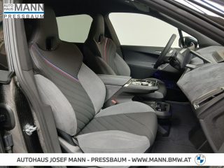 BMW iX xDrive45 M SPORTPAKET, INNOVATIONSPAKET